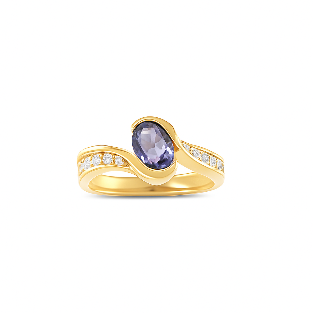 Purple Tanzanite Oval-Cut Yellow Gold Ring