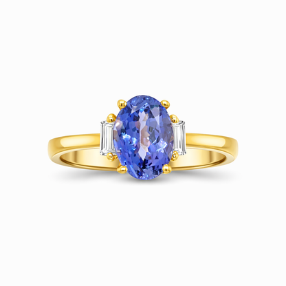 Royal Oval Sapphire Yellow Gold Ring