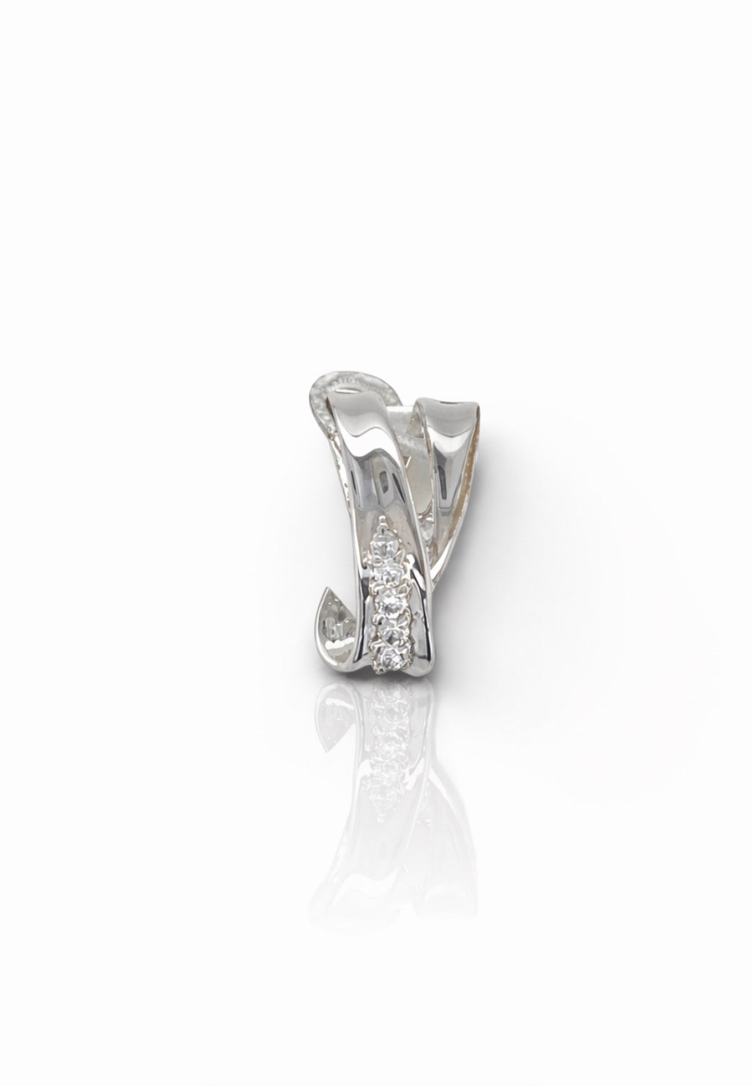 Twisted Elegance Diamond Pendant