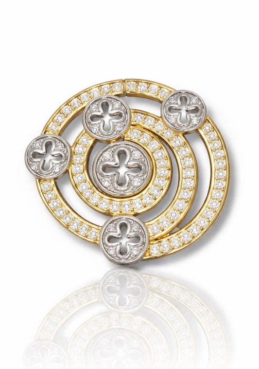 Golden Infinity Clover Diamond Pendant