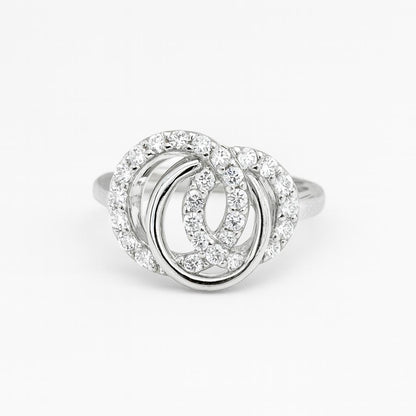 Interlocking Circle Style Round-Cut Gemstones Gold Ring