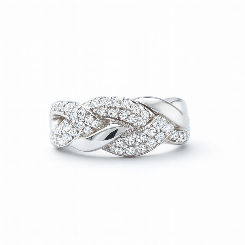 Woven Design Round-Cut Gold Ring