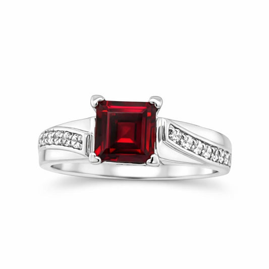 Garnet Royale Birthstone Gold Ring
