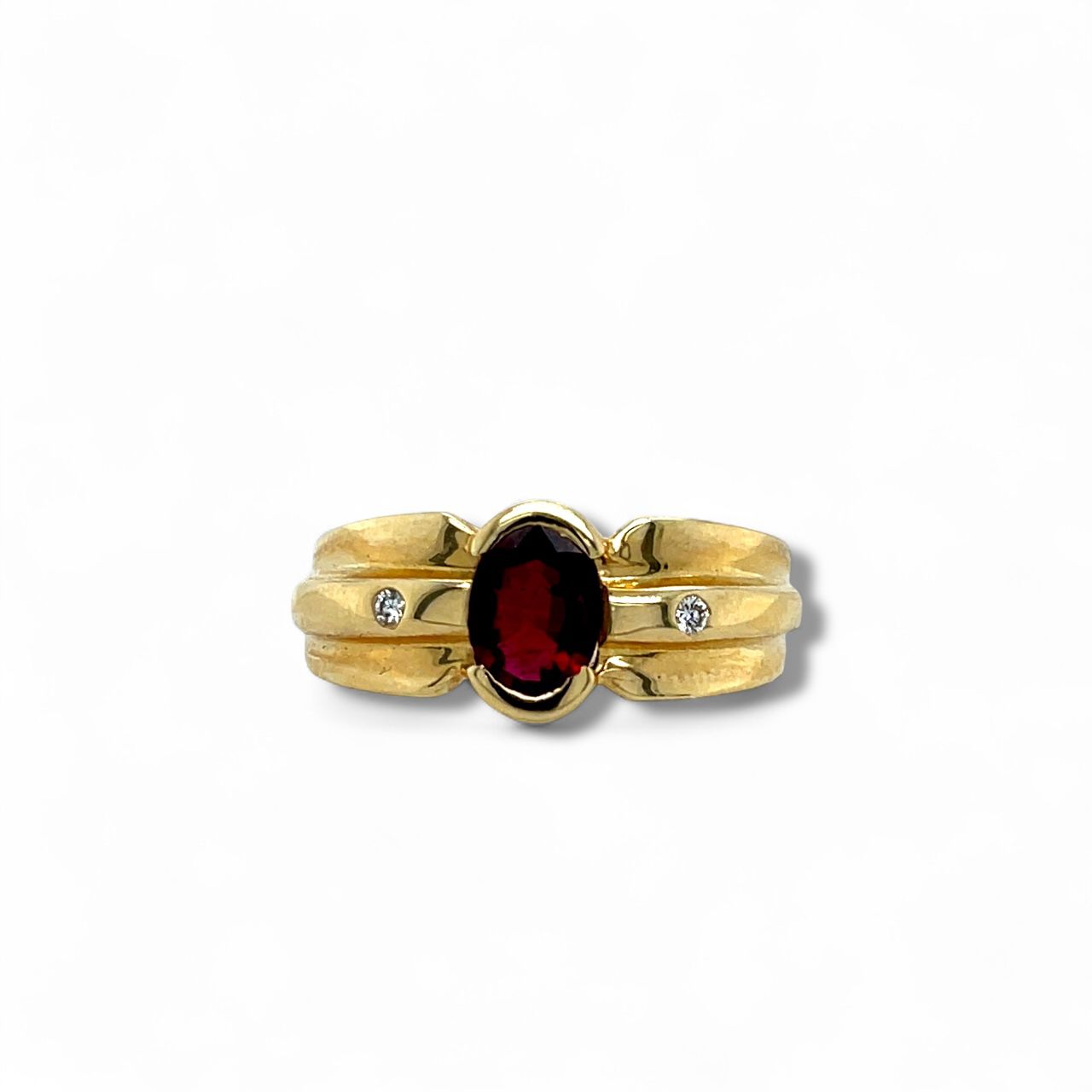 Oval Ruby Gold Ring