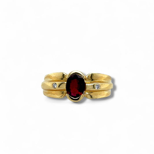 Oval Ruby Gold Ring