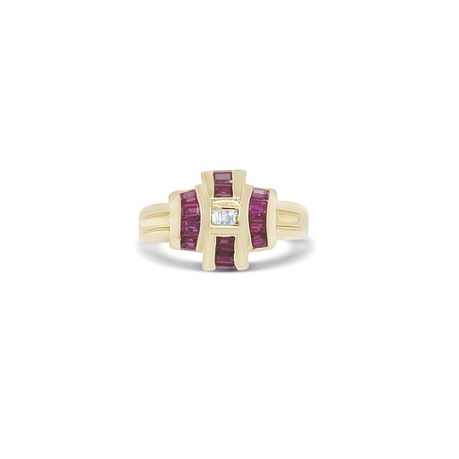 Scarlet Serenade Gold Ring